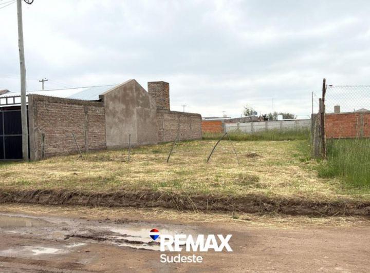Terreno · 225m²