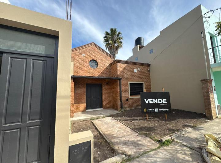 Casa · 162m² · 3 Ambientes · 1 Cochera
