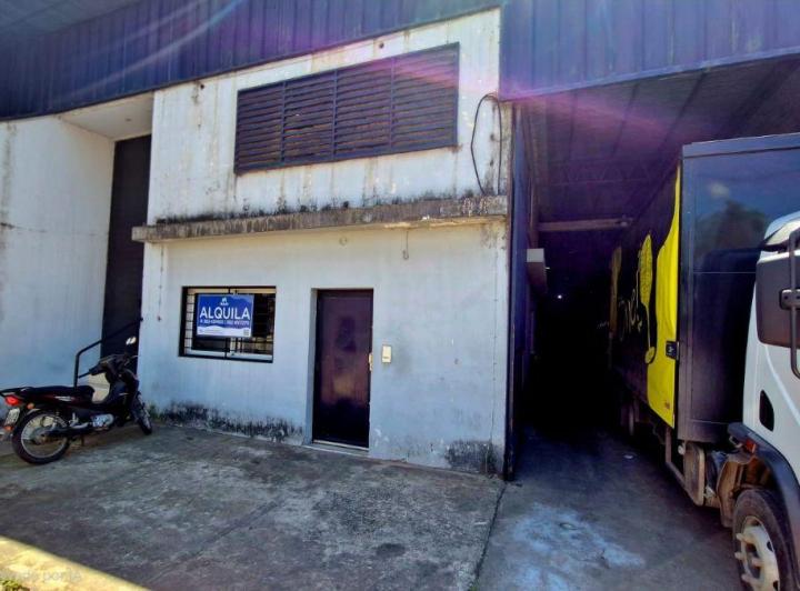 Bodega-Galpón · 500m² · 3 Ambientes