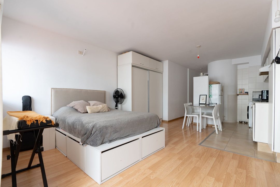 MONOAMBIENTE EN VENTA EN LOURDES CON PATIO