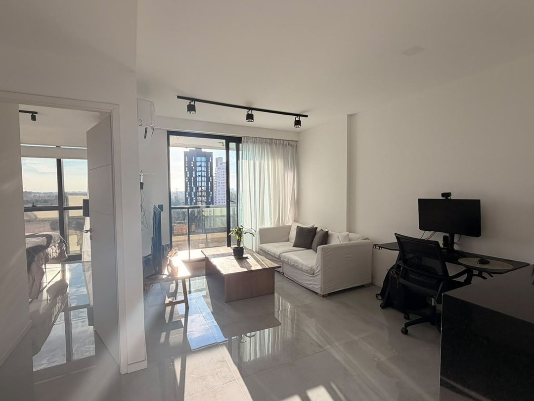 VENTA Torre BRICKELL 2 ambientes balcón y cochera.
