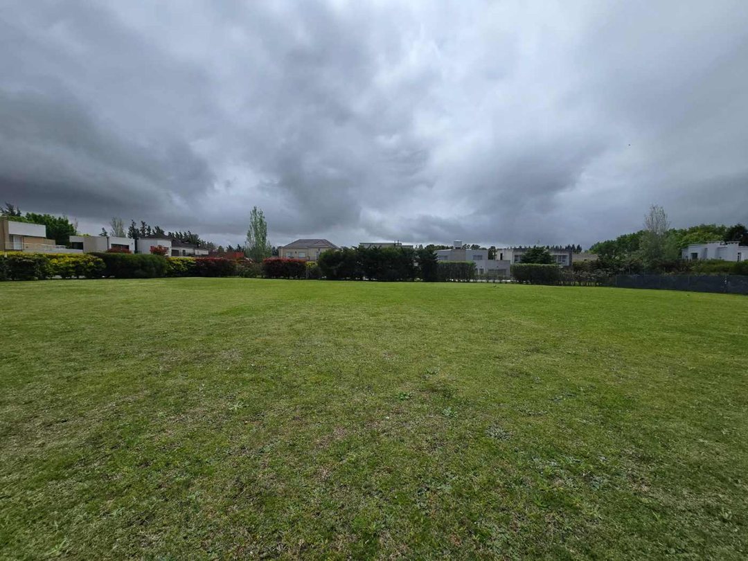 LOTE EN VENTA EN LAS ACACIAS DE HUDSON 1.400m2