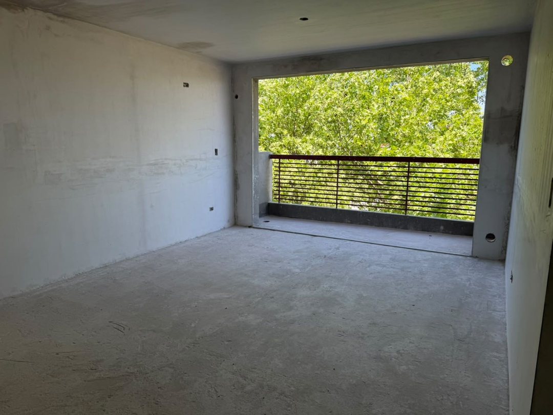 VENTA DEPARTAMENTO DOS AMBIENTES CON COCHERA MORON