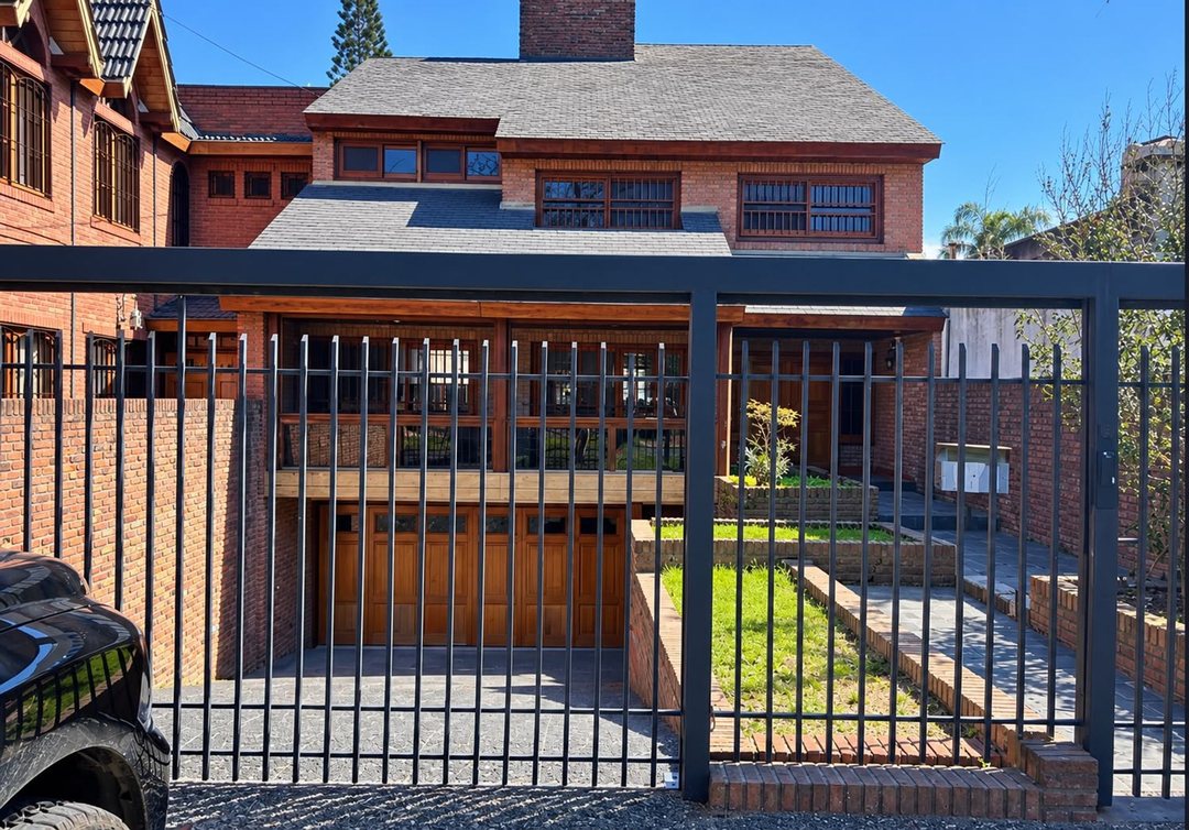 VENTA CASA 5 AMB EN CASTELAR NORTE - PERMUTA