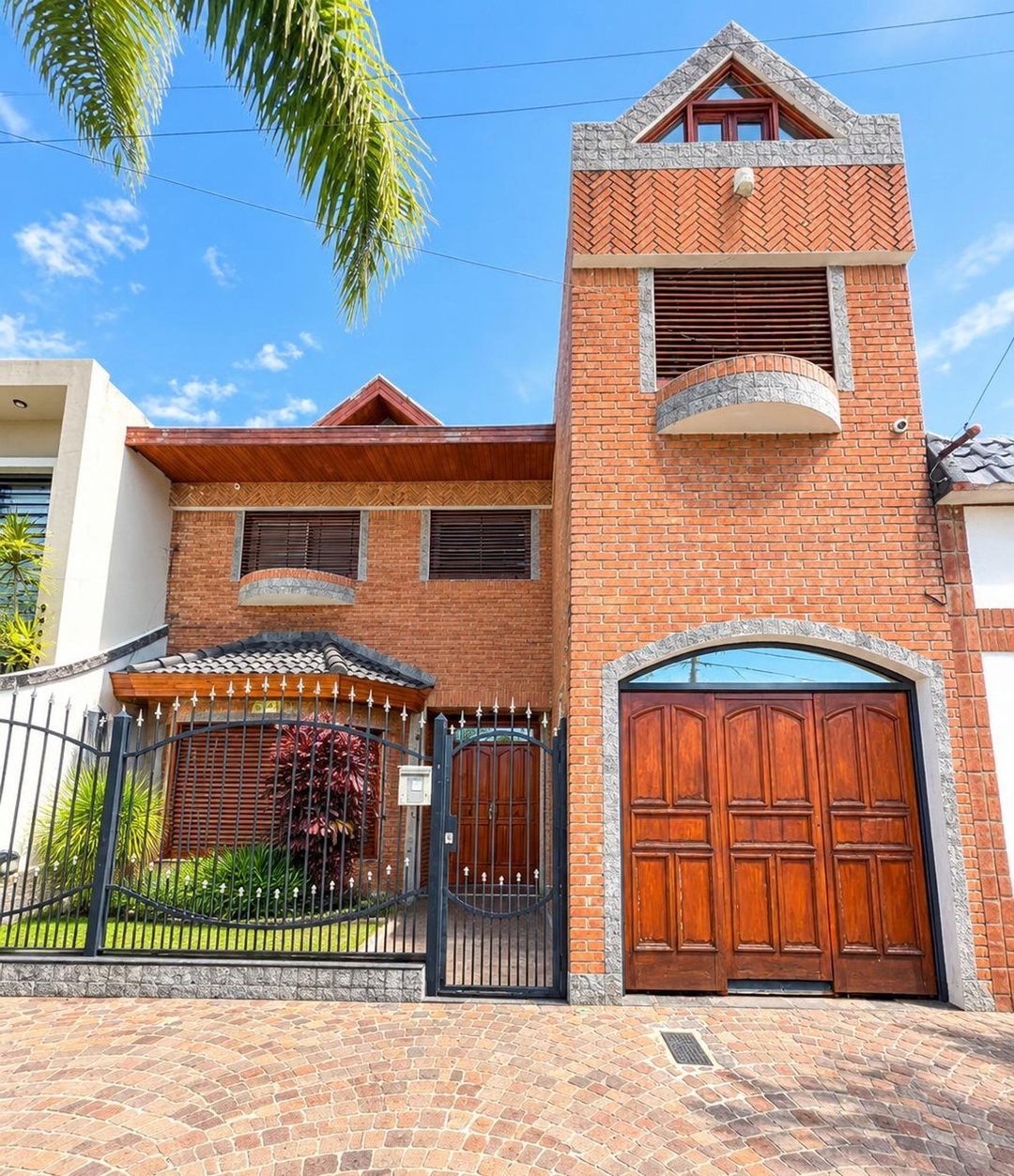 VENTA CASA 3 PLANTAS RAMOS MEJIA