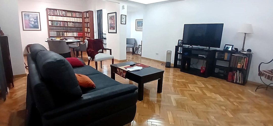 3 Ambientes con Patio de 100 m², Cochera y Baulera