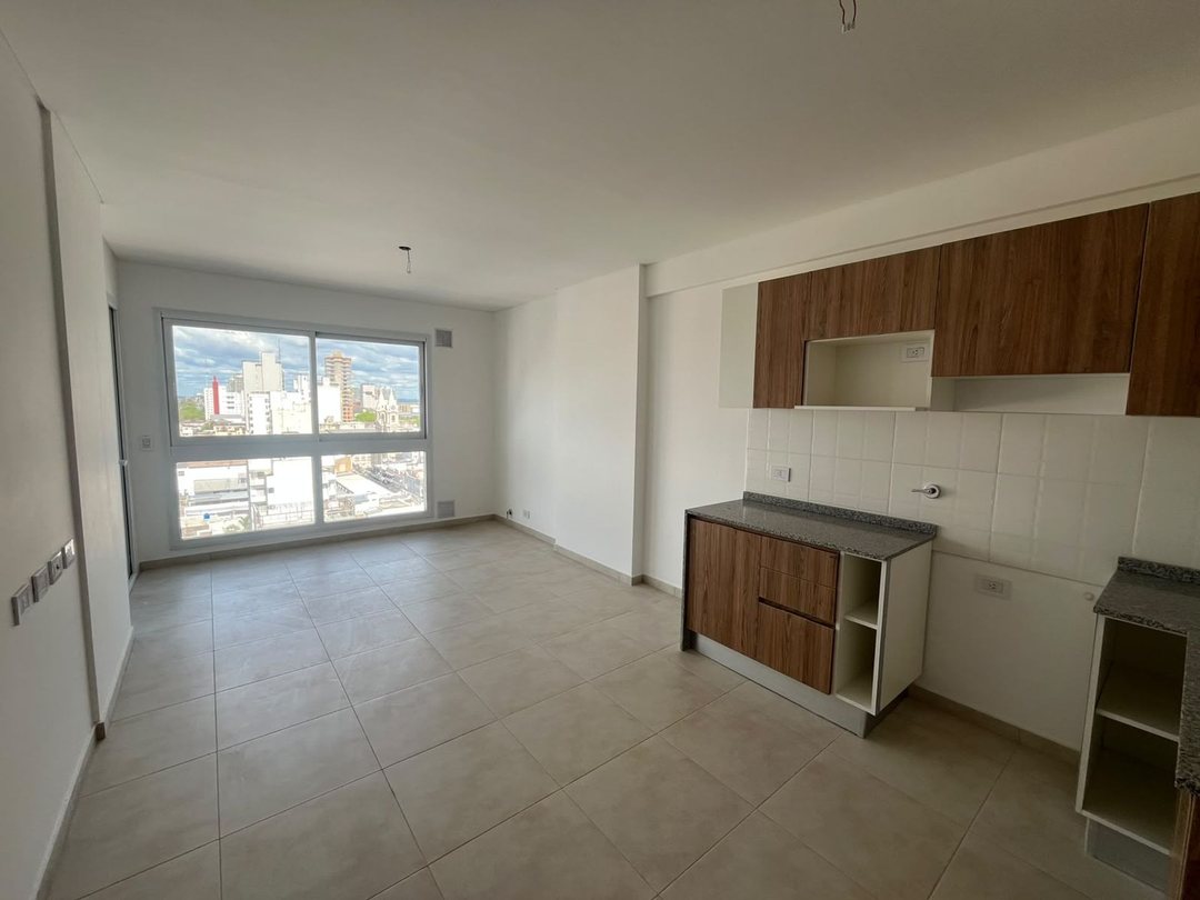 RE/MAX VENDE depto. 1 dormitorio TORRE JULIA