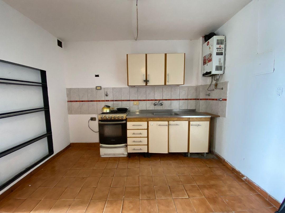 VENTA DE DEPARTAMENTO CON COCHERA