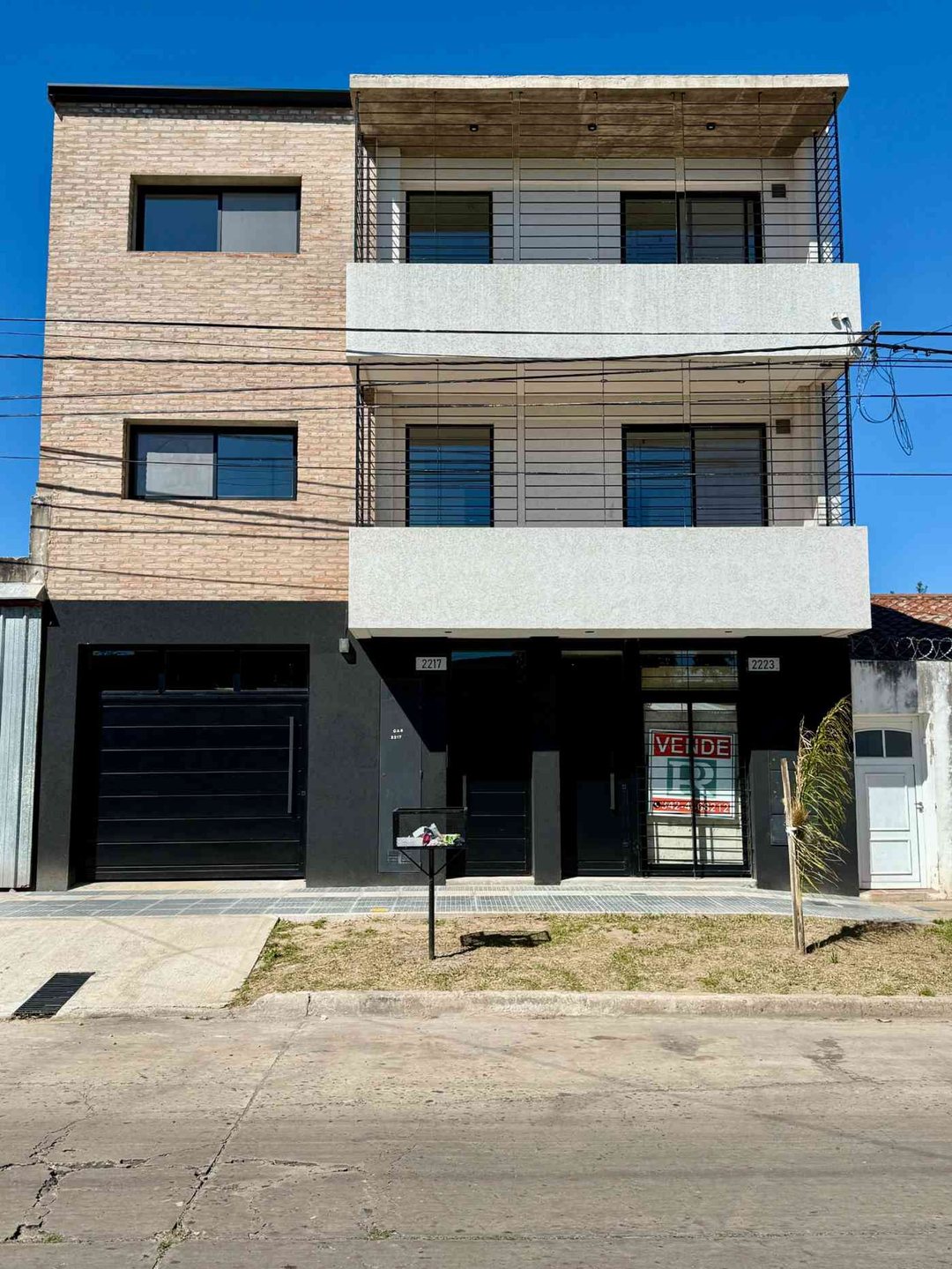 EN VENTA DPTO 2 DORMITORIOS Y COCHERA