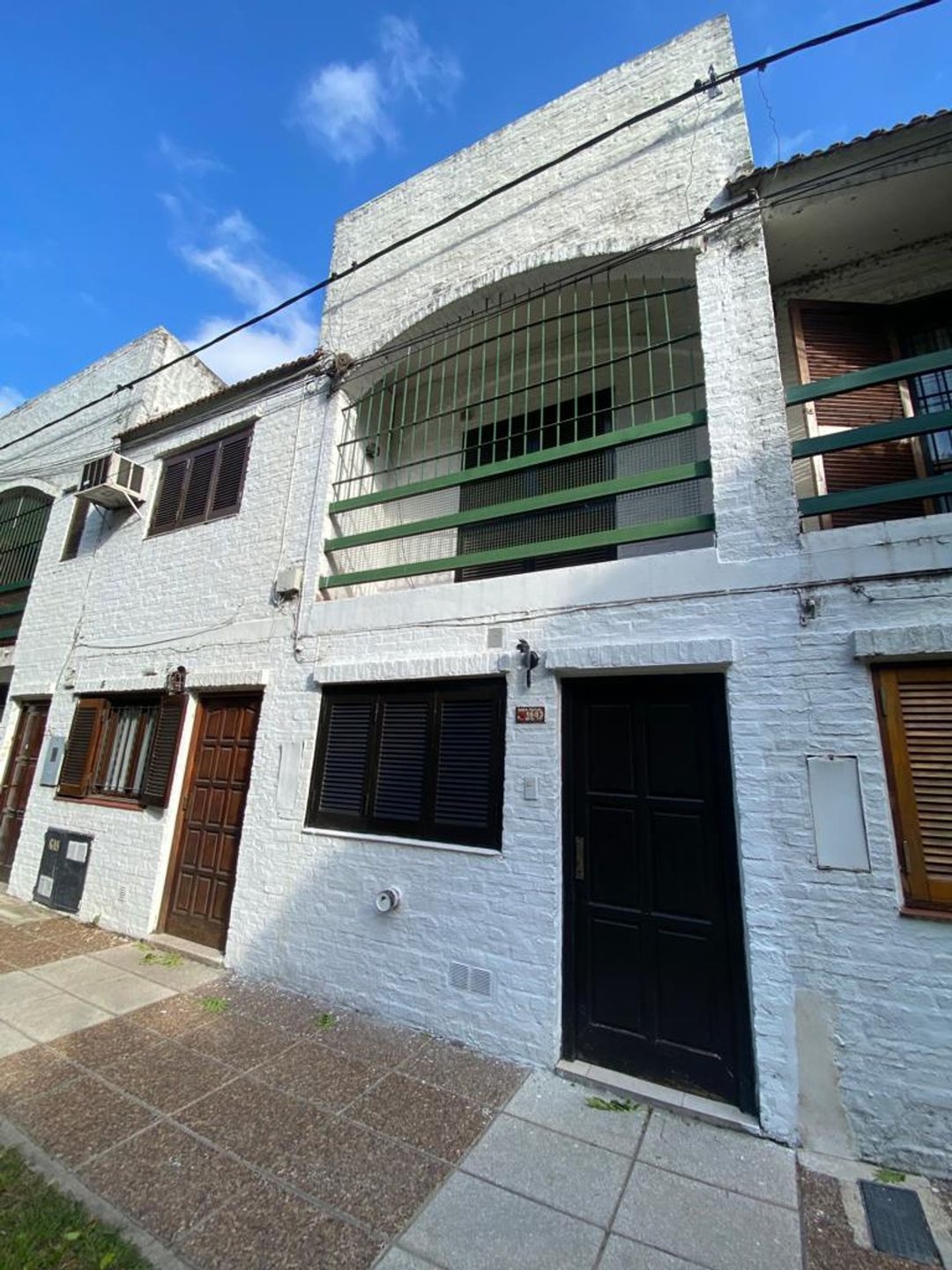 ALQUILER. Duplex de 1 dormitorio en barrio Sur.