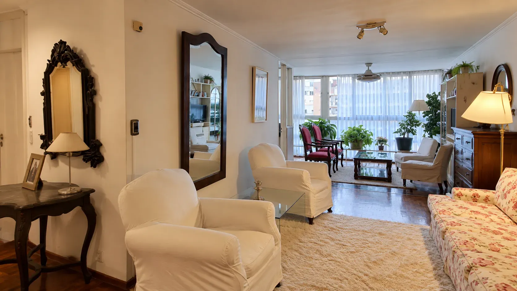 NUEVA CÓRDOBA- SEMIPISO CON COCHERA.  2 DORM.- PROXIMA C. UNIVERSITARIA