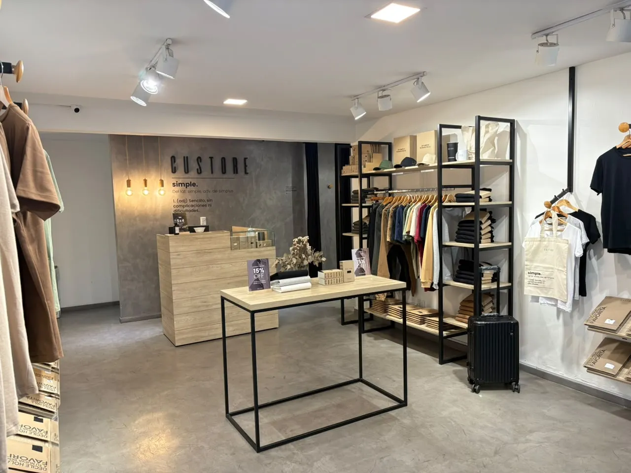 Centro * Hermoso local en una zona espectacular, 9 de julio a metros de La Cañada