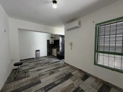 Departamento MONOAMBIENTE con PATIO en Alquiler