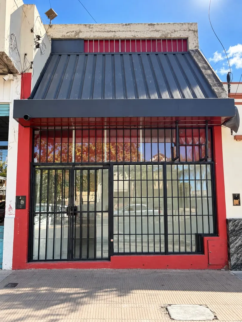 LOCAL A REFACCIONAR EN CORREDOR COMERCIAL DE B°PUEYRREDON