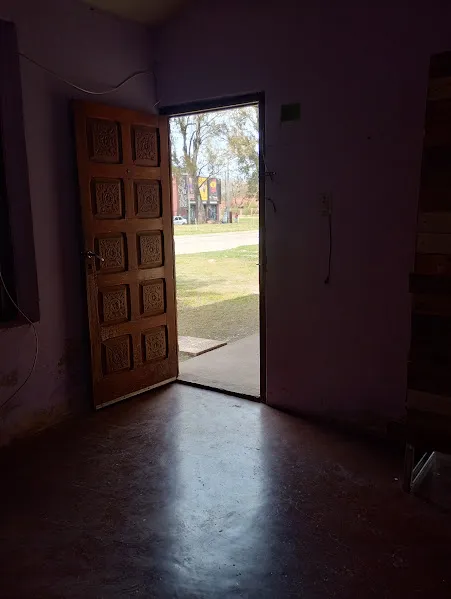 Vendo en Arguello Norte dos inmuebles en un mismo terreno. Un departamento dos dormitorios + una casa de un dormitorio.