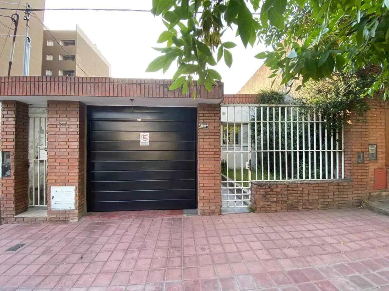 LIQUIDO Terreno en B° Alto Alberdi Construido