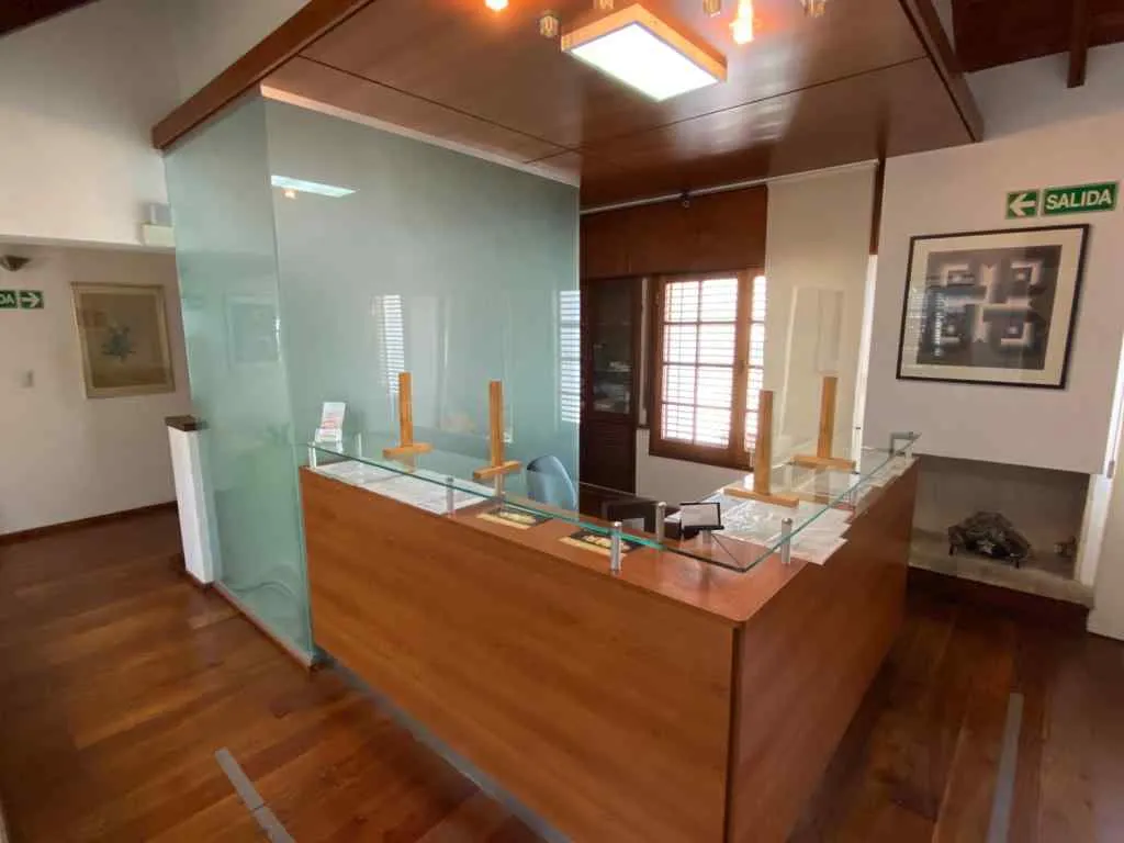 ALQUILER INMUEBLE PARA USO MÉDICO  CERRO DE LAS ROSAS - 450 M