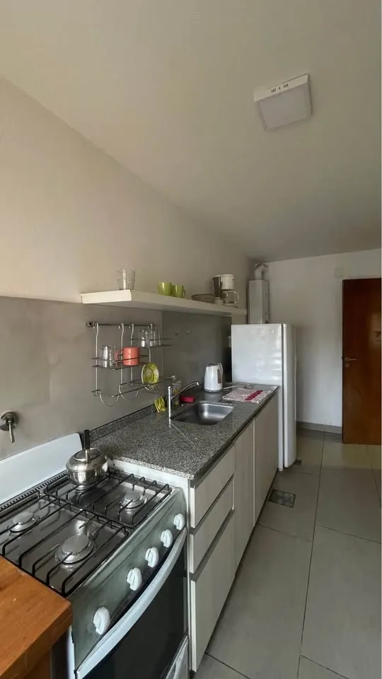 AMPLIO DEPARTAMENTO AMOBLADO 2 DORMITORIO EN ALQUILER - ALBERDI