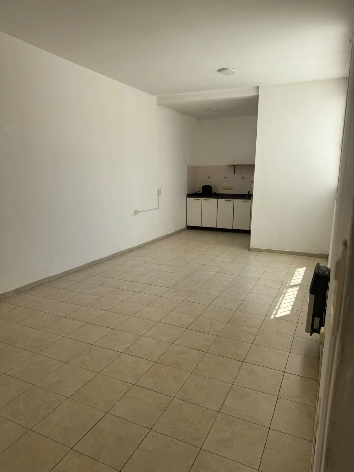 ALQUILER DEPTO 2 DORMIT + PATIO.