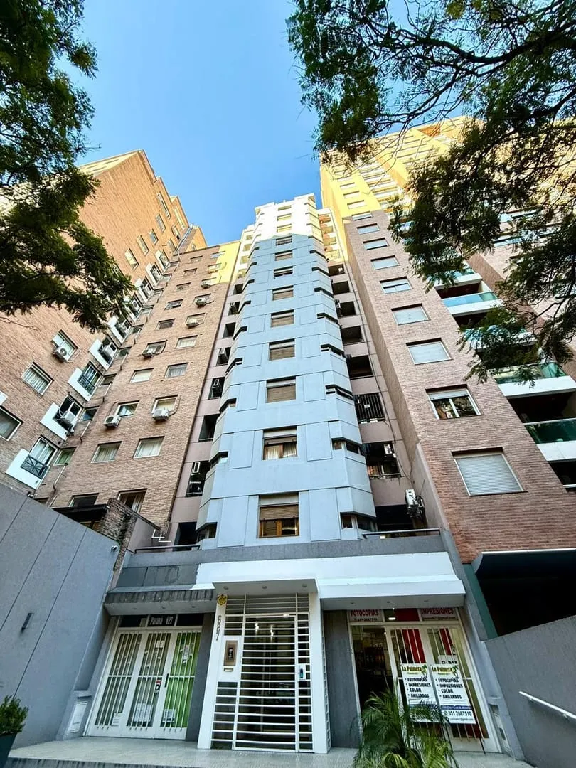 Impecable departamento de 1 dormitorio en la mejor zona de Nueva Córdoba...!!!