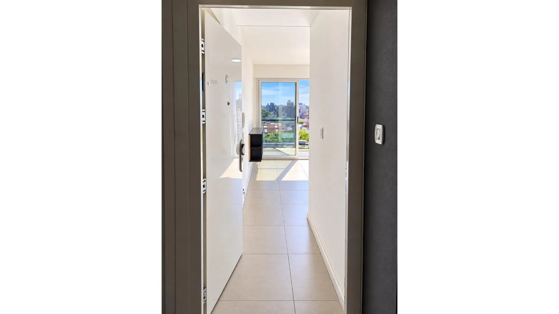 Dpto 1 dormitorio luminoso, balcon con parrillero, Laundry