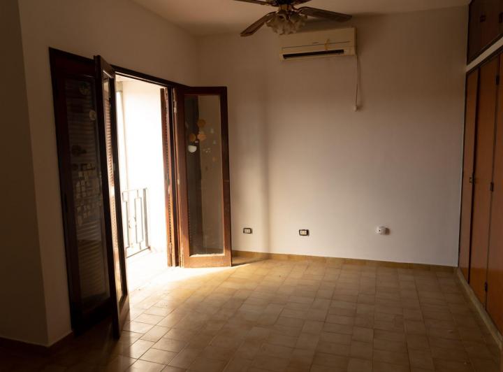 Casa · 235m² · 6 Ambientes · 2 Cocheras