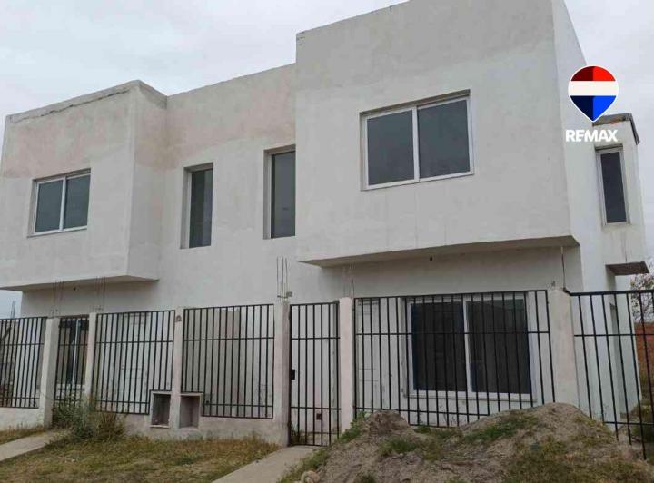 Casa · 110m² · 3 Ambientes · 1 Cochera