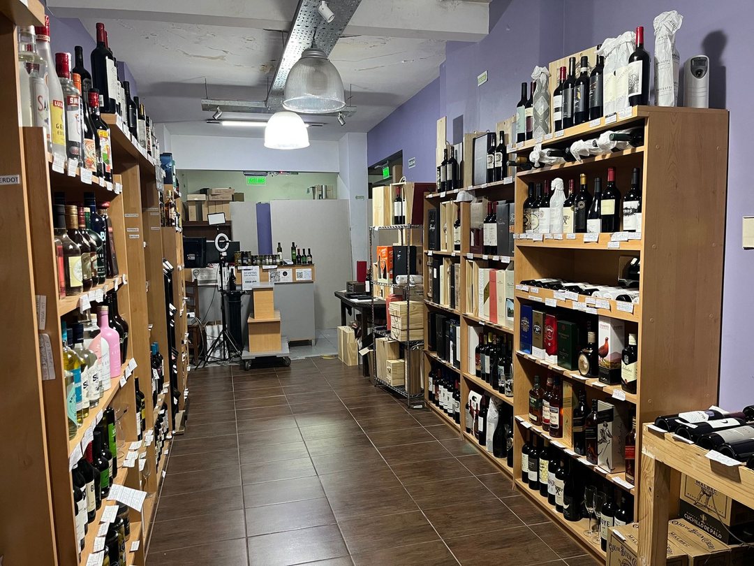 VENTA LOCAL COMERCIAL EN CABALLITO NORTE 79 METROS