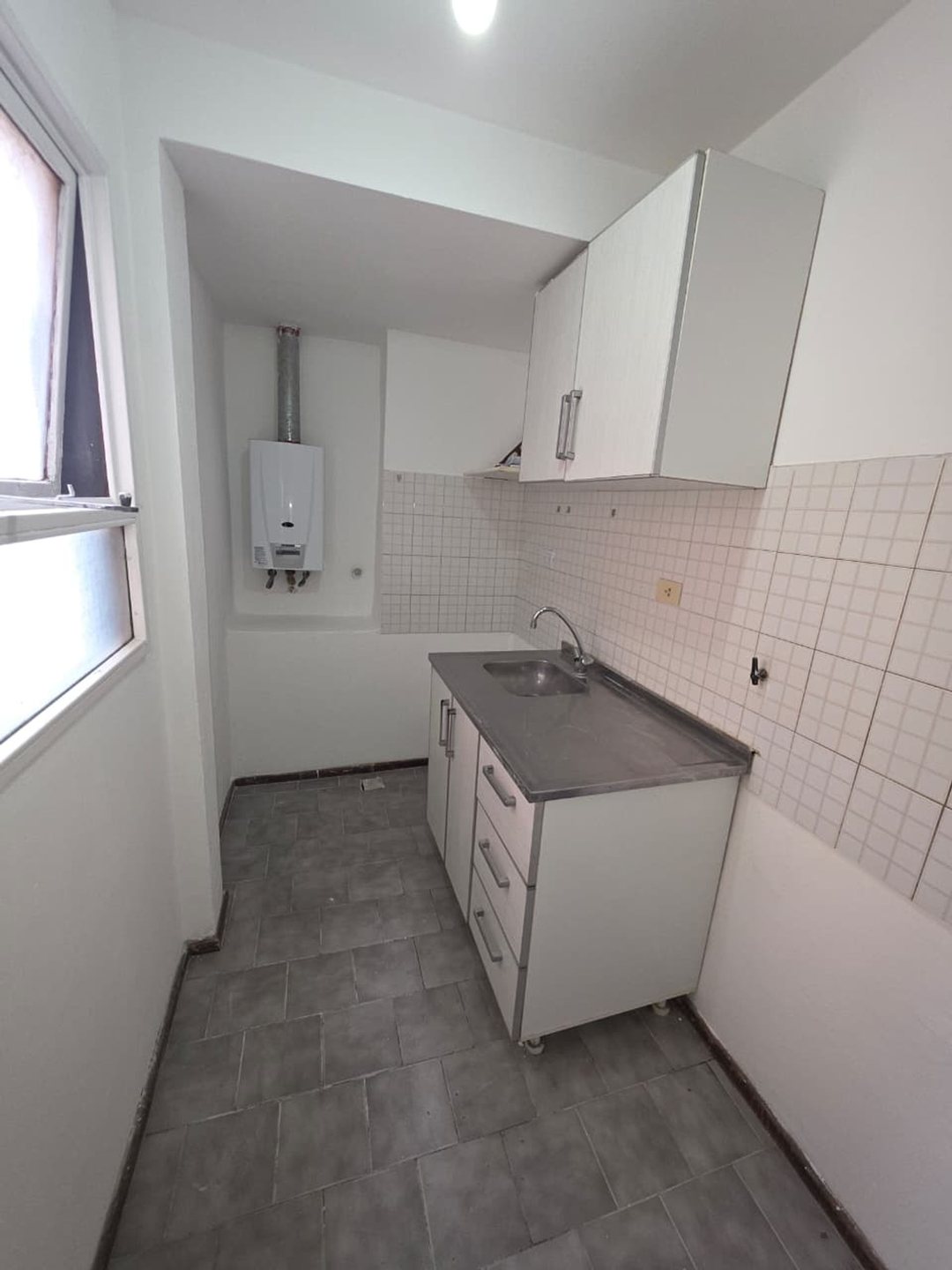 VENTA DEPARTAMENTO 2 DORMITORIOS BARRIO BAJO GALAN