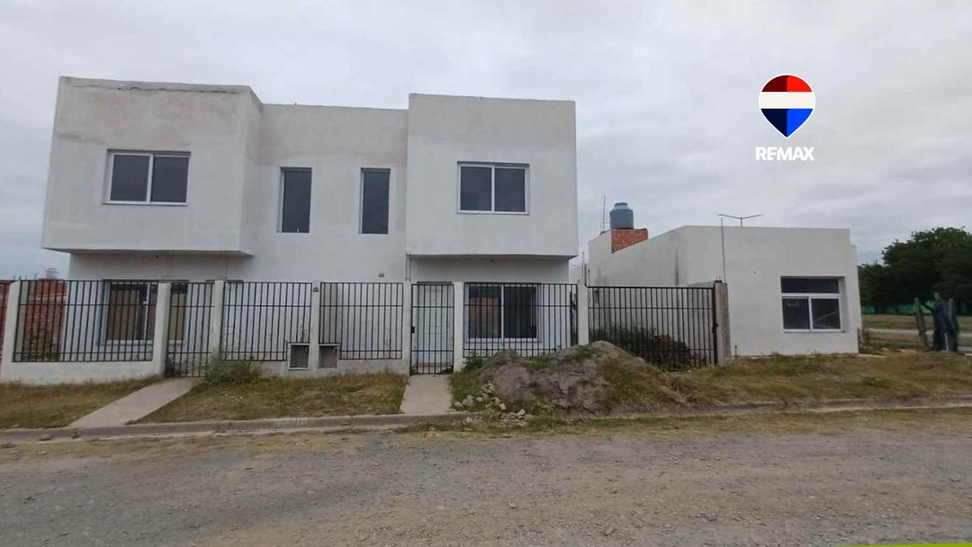 VENTA CASA 2 DORM VIA AURELIA ZONA AEROPUERTO