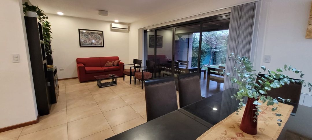 VENTA CASA BARRIO LAS CAÑITAS CON PILETA