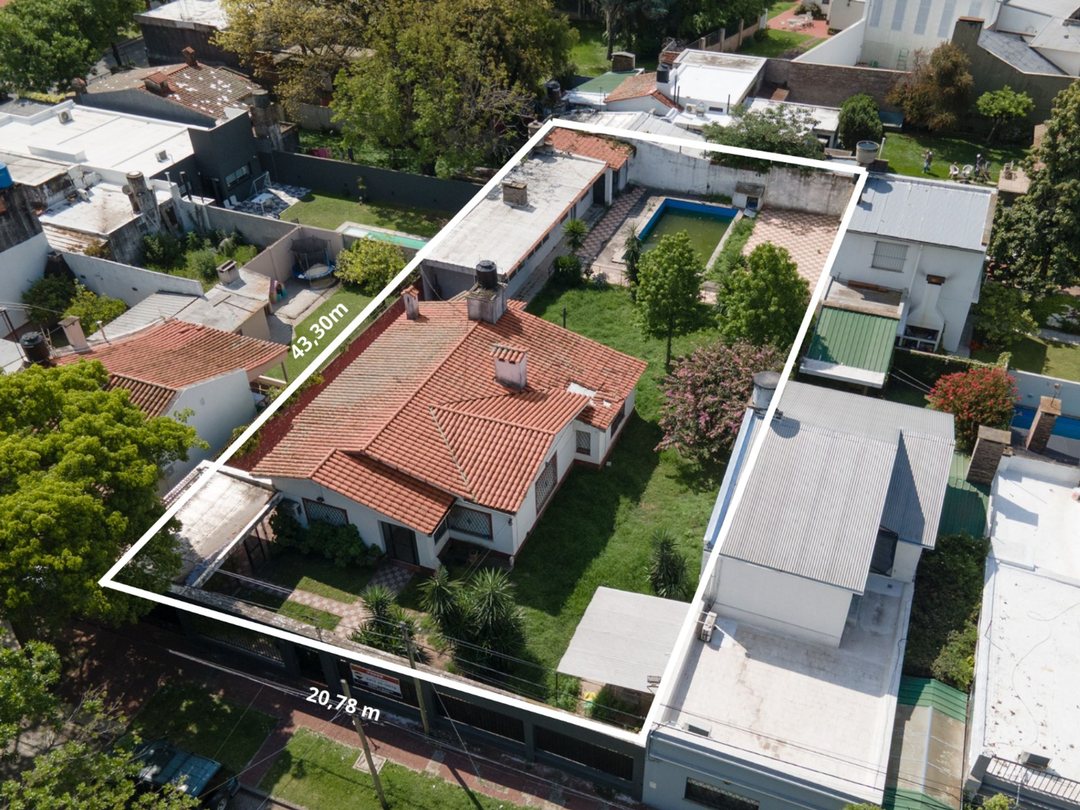 VENTA CASA 3 DORMITORIOS AMPLIO TERRENO FISHERTON