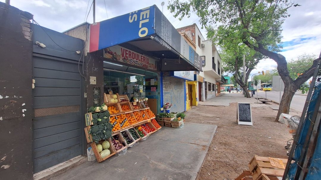 Venta Lote sobre Av San Martin Apto PH + Renta