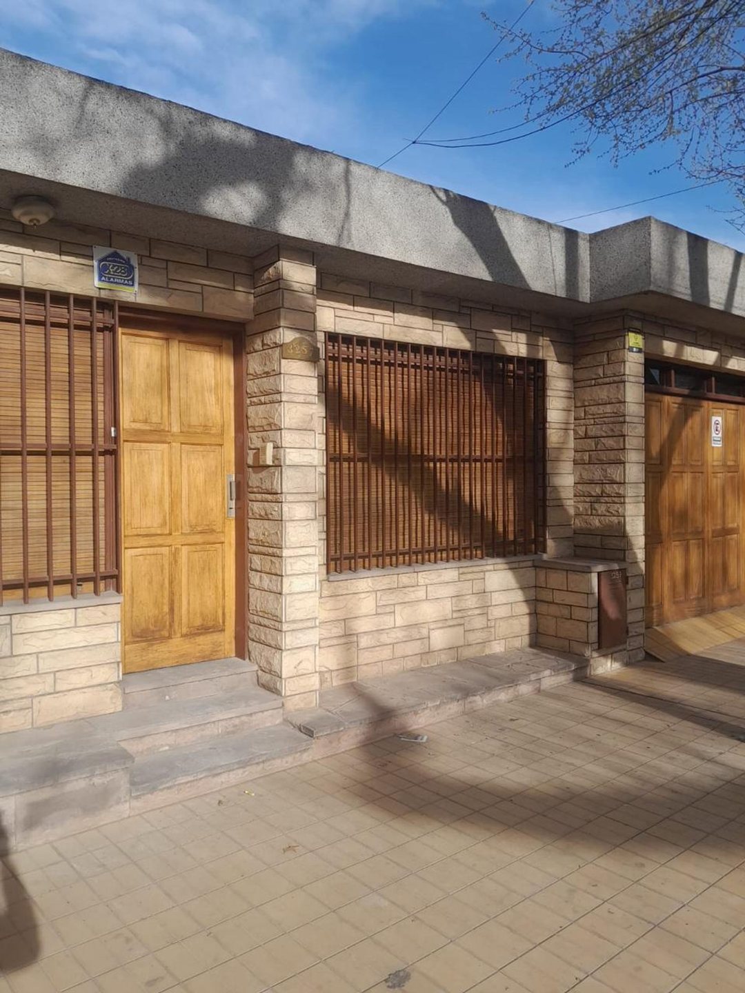 Casa en venta 3 dorm. Apta Crédito 4ta. O, Mendoza