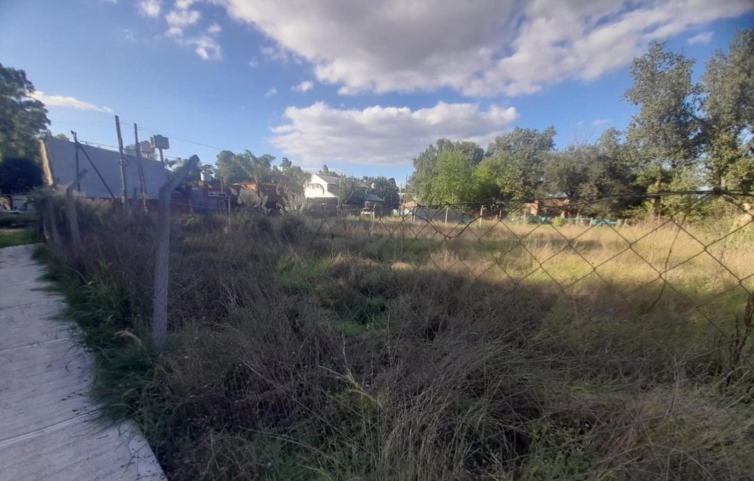 VENTA LOTE 1421,3M2 MARIANO ACOSTA  LA LONJA PILAR