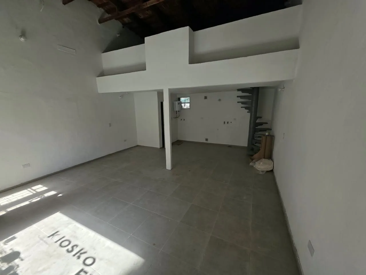 LOCAL COMERCIAL EN ALQUILER