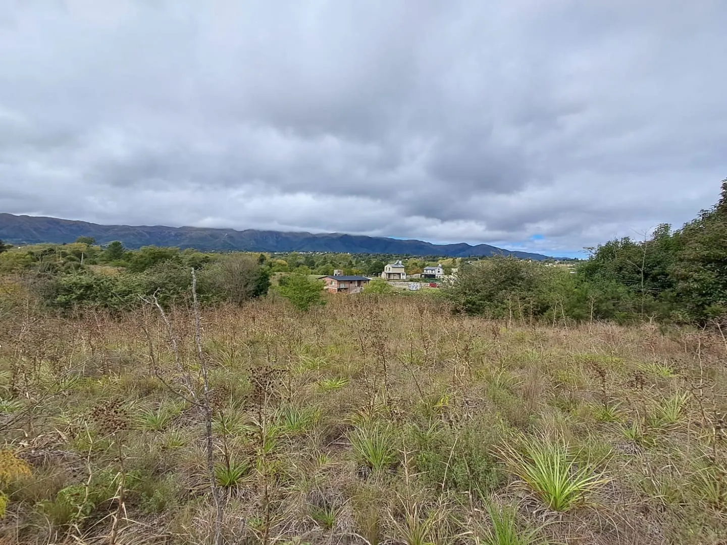 LOTE CON VISTA 1450m2 EN VILLA GIARDINO ESCRITURA