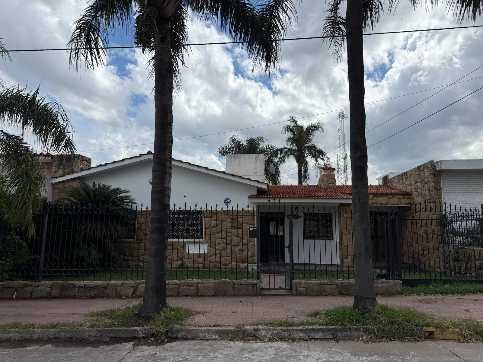 Casa Villa Cabrera alonso rivera