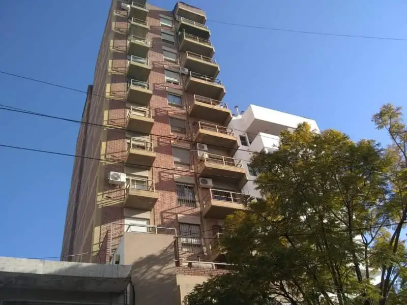 Sta Rosa 700 1 dormitorio c/balcon