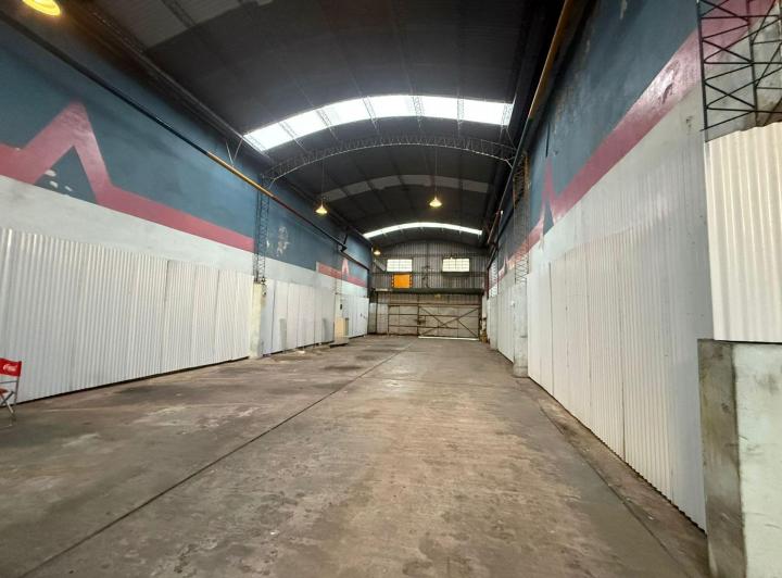 Bodega-Galpón · 370m²