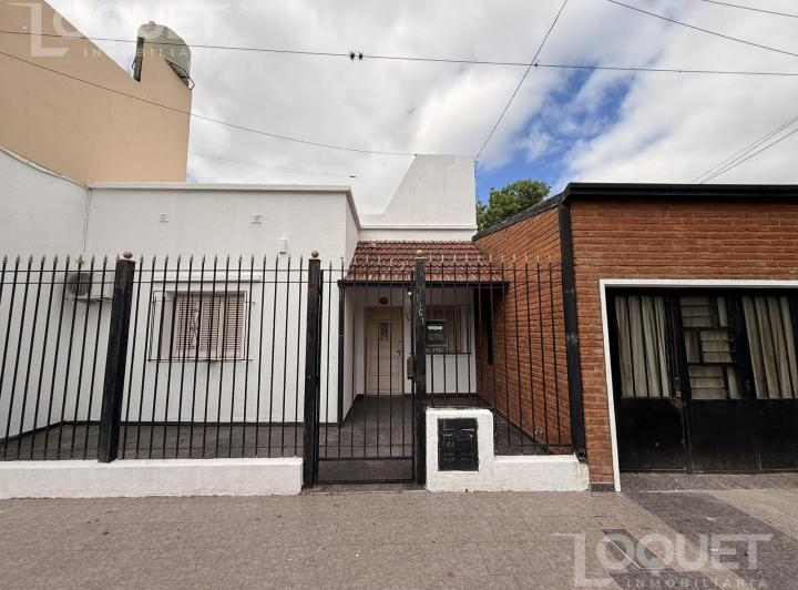 Casa · 125m² · 6 Ambientes · 3 Cocheras