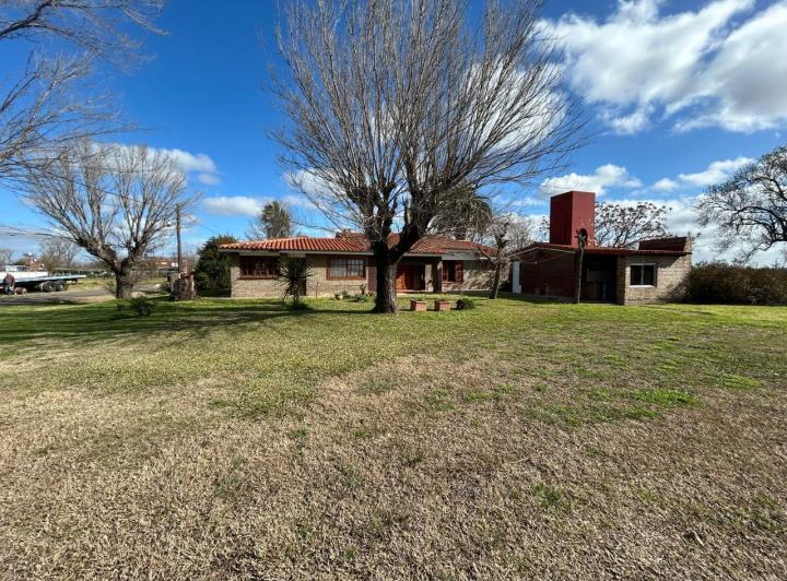 Casa · 260m² · 5 Ambientes