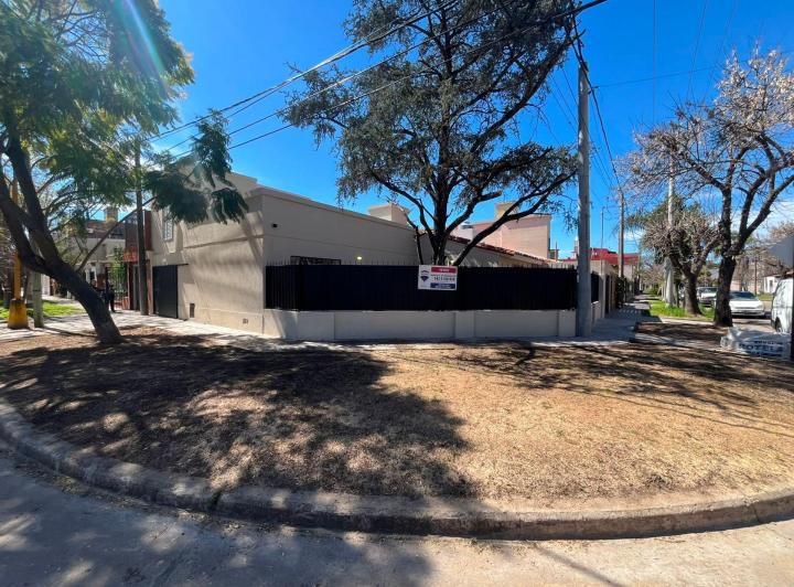 Casa · 137m² · 6 Ambientes · 1 Cochera