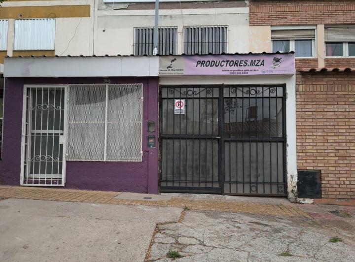 Casa · 120m² · 10 Ambientes · 1 Cochera