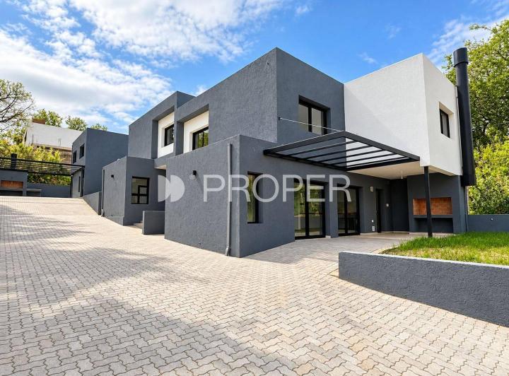 Casa · 140m² · 4 Ambientes · 1 Cochera