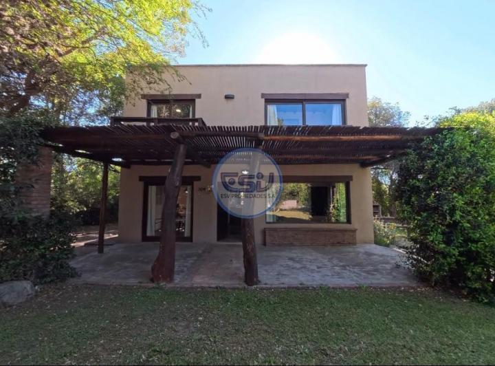 Casa · 191m² · 3 Ambientes