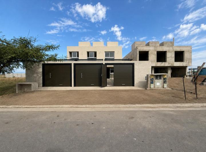 Departamento · 73m² · 6 Ambientes · 1 Cochera