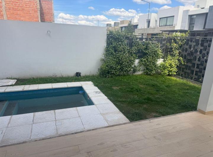 Casa · 150m² · 6 Ambientes · 1 Cochera