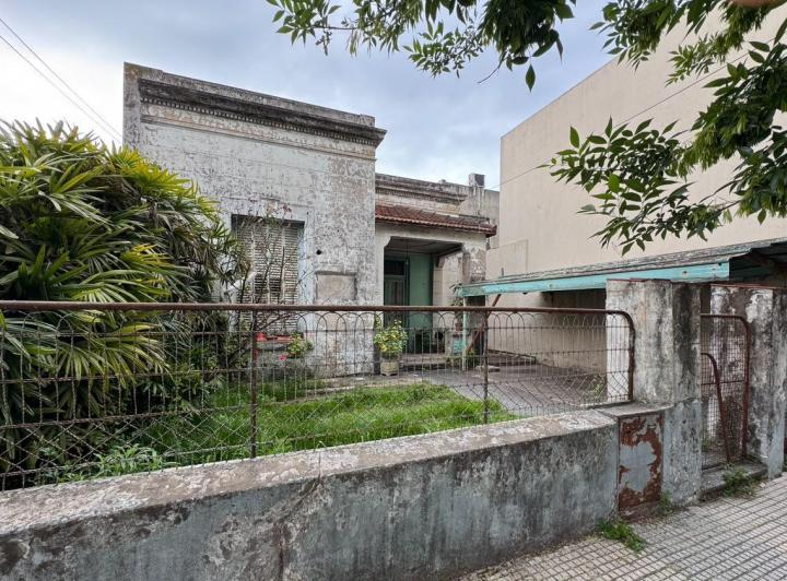 Terreno · 105m² · 2 Dormitorios · 1 Cochera