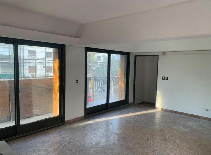PH · 215m² · 9 Ambientes